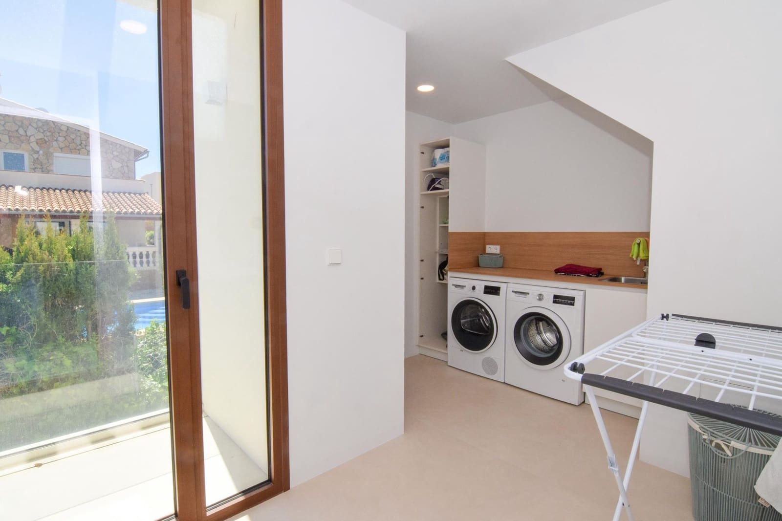4 bedroom Villa for rent in Colonia de Sant Pere / Colonia de San Pedro with pool garage - € 3,800 (Ref: 10139076)