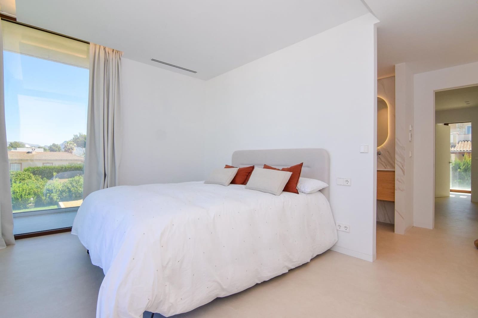4 bedroom Villa for rent in Colonia de Sant Pere / Colonia de San Pedro with pool garage - € 3,800 (Ref: 10139076)