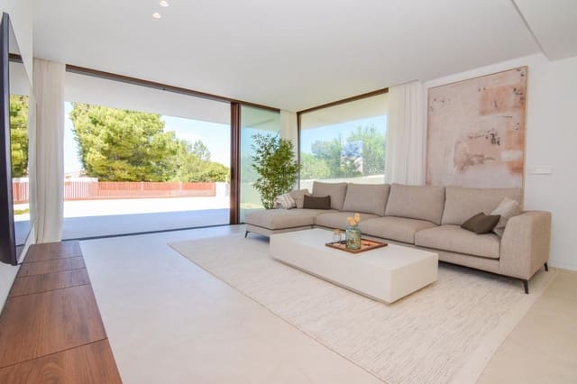 4 bedroom Villa for rent in Colonia de Sant Pere / Colonia de San Pedro, Artà with pool garage - € 3,800 (Ref: 10139076)