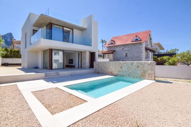 4 bedroom Villa for rent in Colonia de Sant Pere / Colonia de San Pedro, Artà with pool garage - € 3,800 (Ref: 10139076)