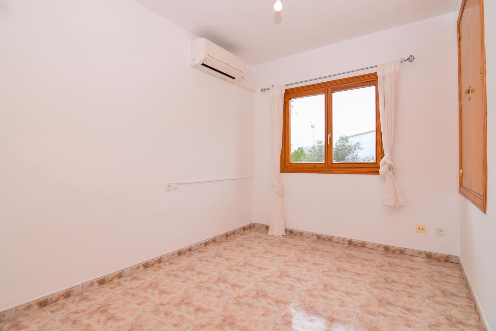 Maison de Ville de 3 chambres à louer à Colonia de Sant Pere / Colonia de San Pedro - 1 200 € (Ref: 10168116)
