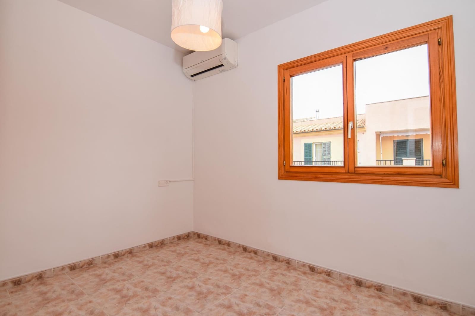 Maison de Ville de 3 chambres à louer à Colonia de Sant Pere / Colonia de San Pedro - 1 200 € (Ref: 10168116)
