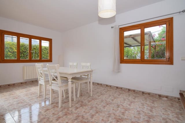 Maison de Ville de 3 chambres à louer à Colonia de Sant Pere / Colonia de San Pedro, Artà - 1 200 € (Ref: 10168116)