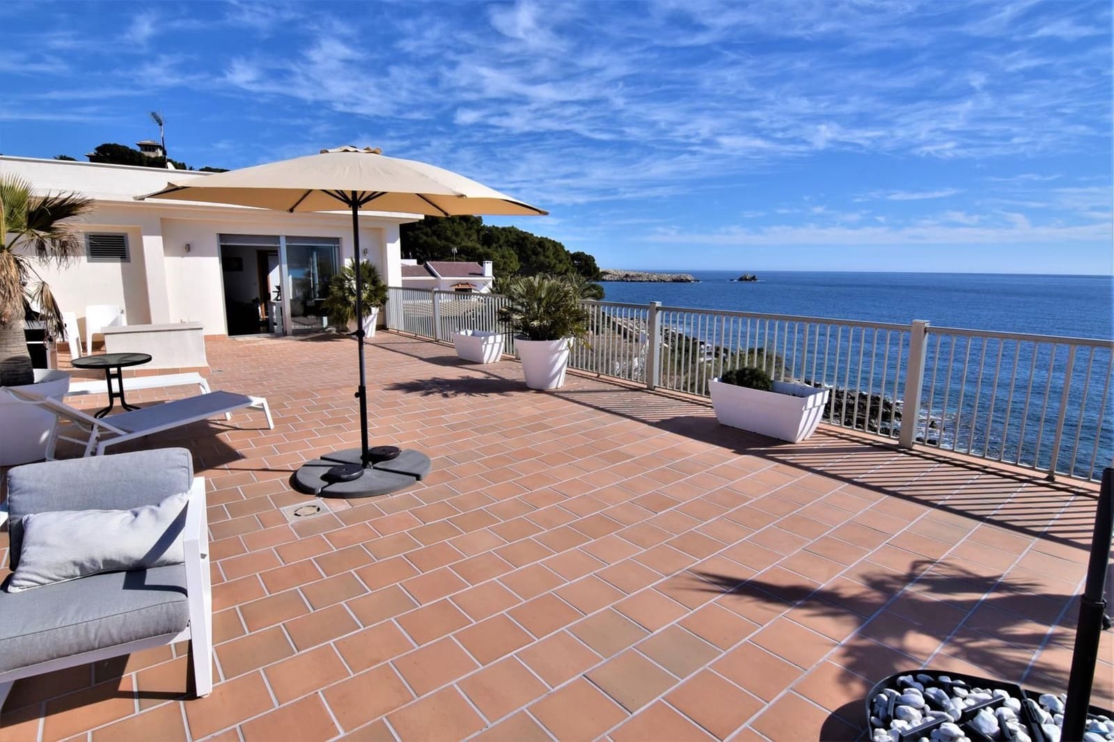 3 bedroom Penthouse for rent in Cala Ratjada - € 2,900 (Ref: 5360302)
