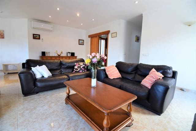 4 soveværelse Villa til leje i Colonia de Sant Pere / Colonia de San Pedro, Artà med garage - € 2.600 (Ref: 5515666)