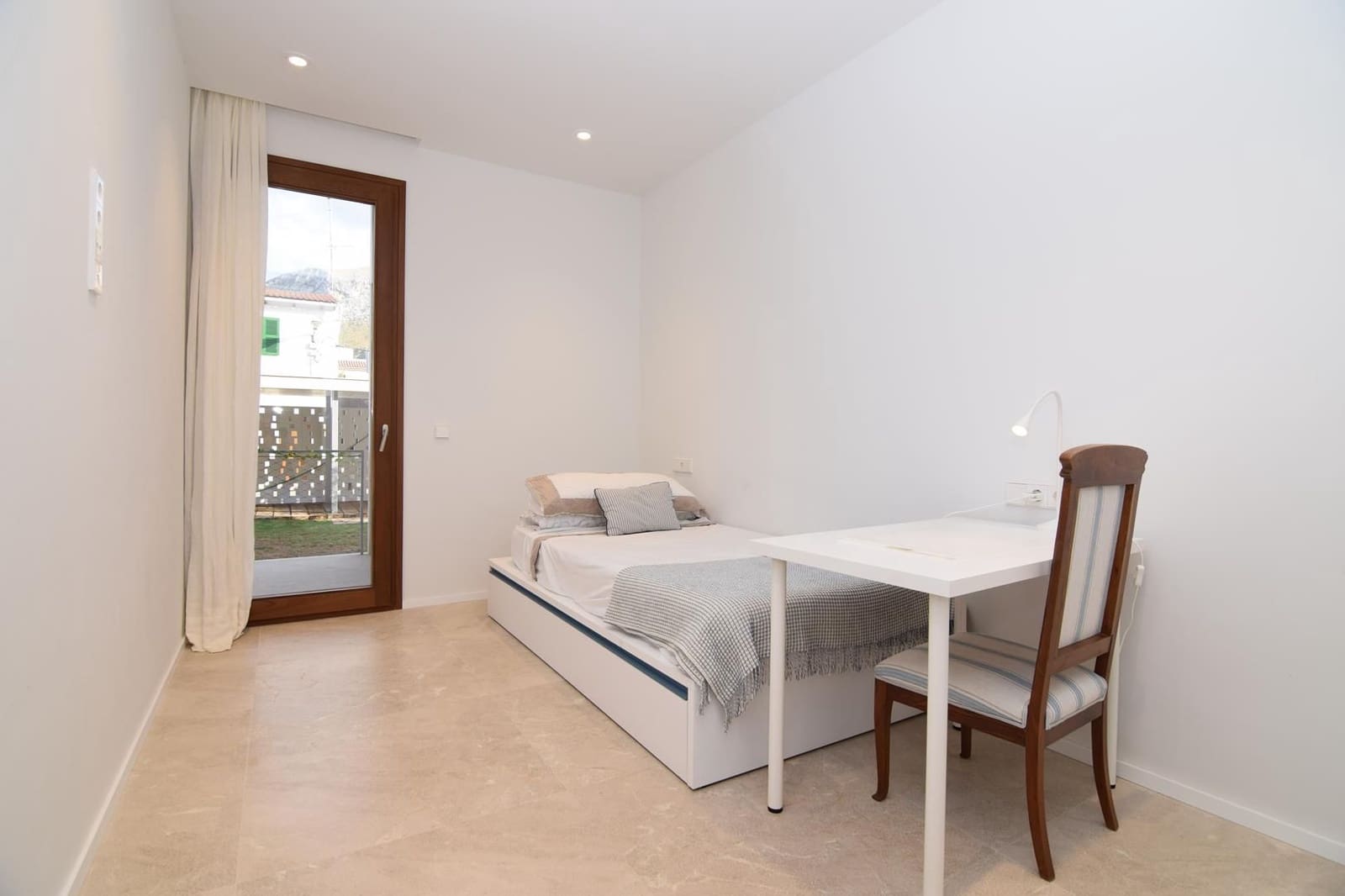3 slaapkamer Appartement te huur in Colonia de Sant Pere / Colonia de San Pedro met garage - € 2.000 (Ref: 6298316)