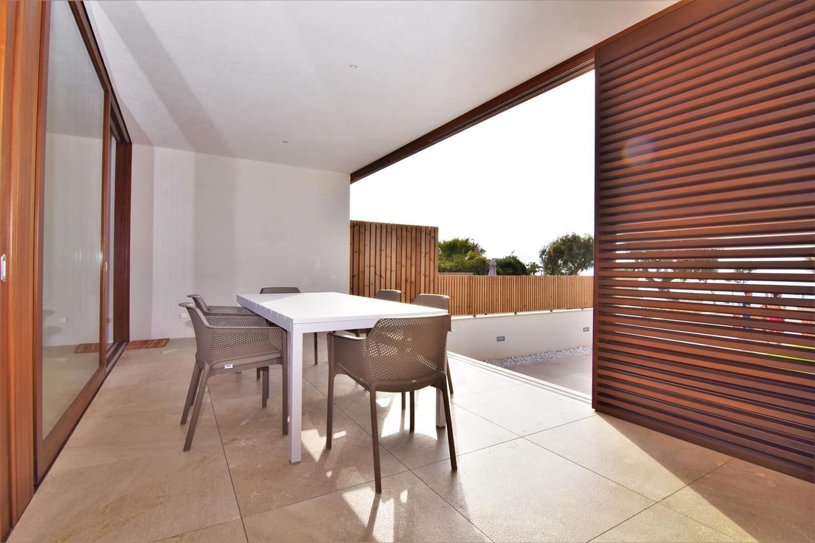 3 slaapkamer Appartement te huur in Colonia de Sant Pere / Colonia de San Pedro met garage - € 2.000 (Ref: 6298316)