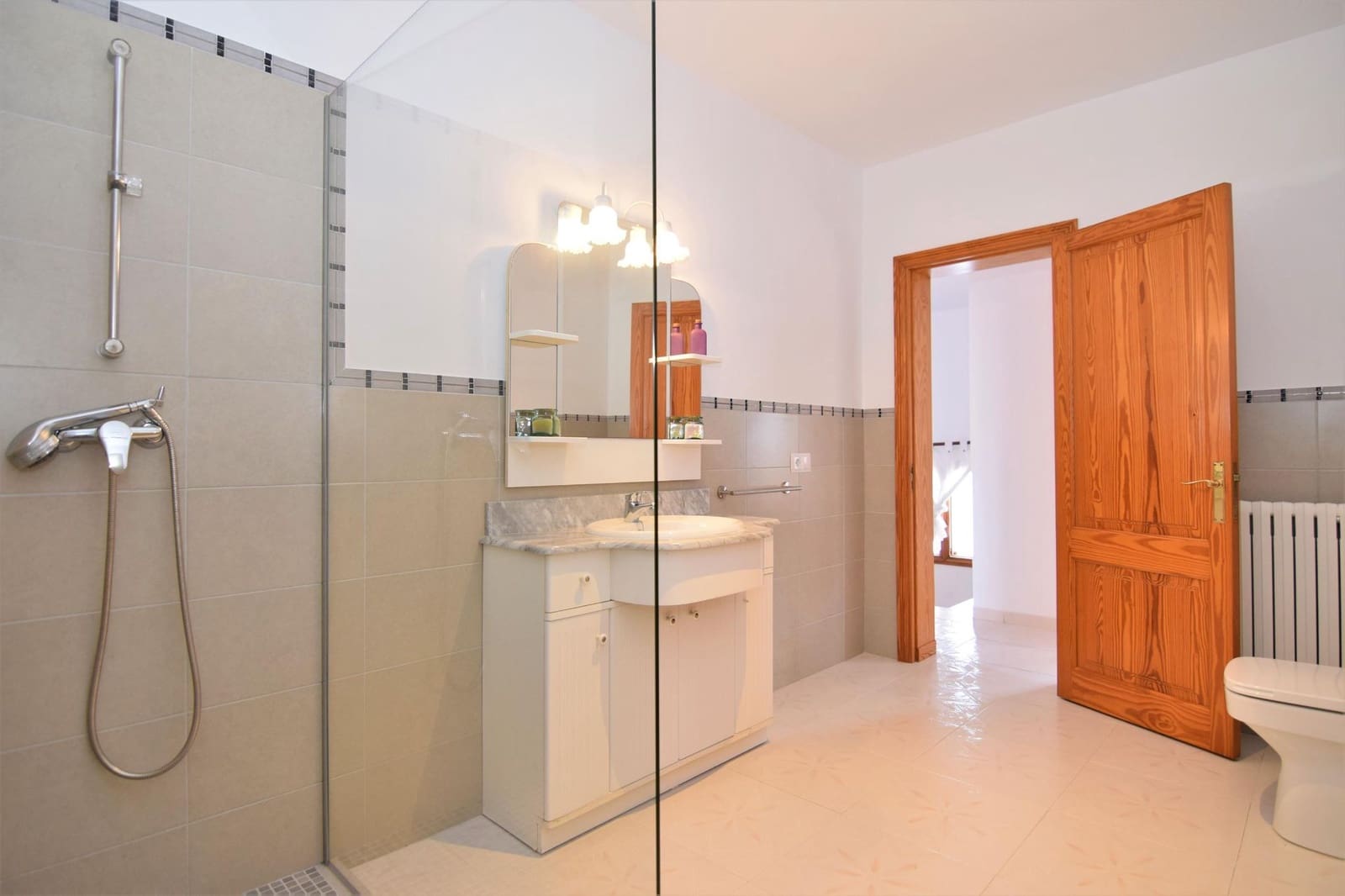 3 bedroom Villa for rent in Colonia de Sant Pere / Colonia de San Pedro with pool garage - € 2,800 (Ref: 6528754)