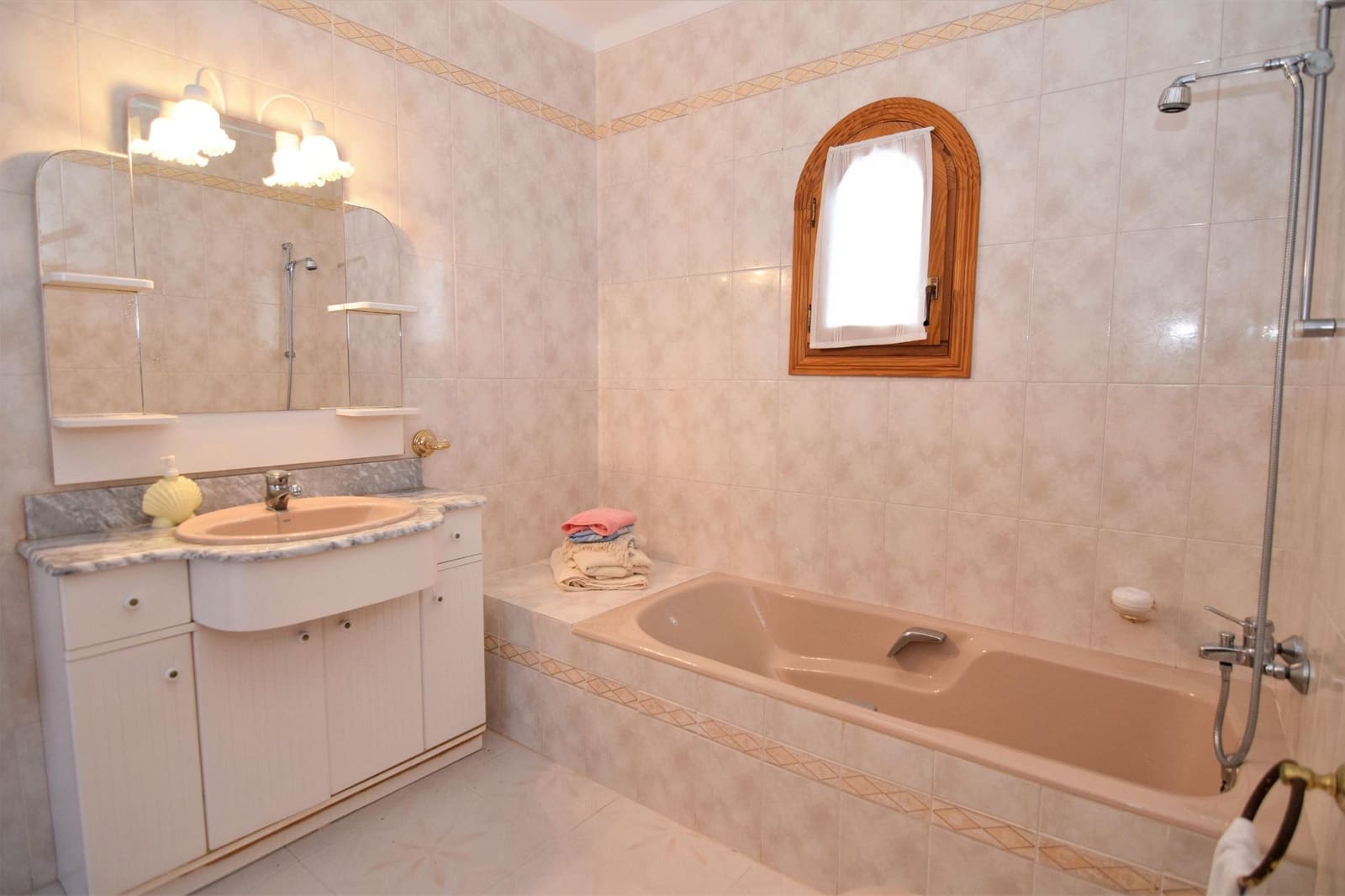 3 bedroom Villa for rent in Colonia de Sant Pere / Colonia de San Pedro with pool garage - € 2,800 (Ref: 6528754)