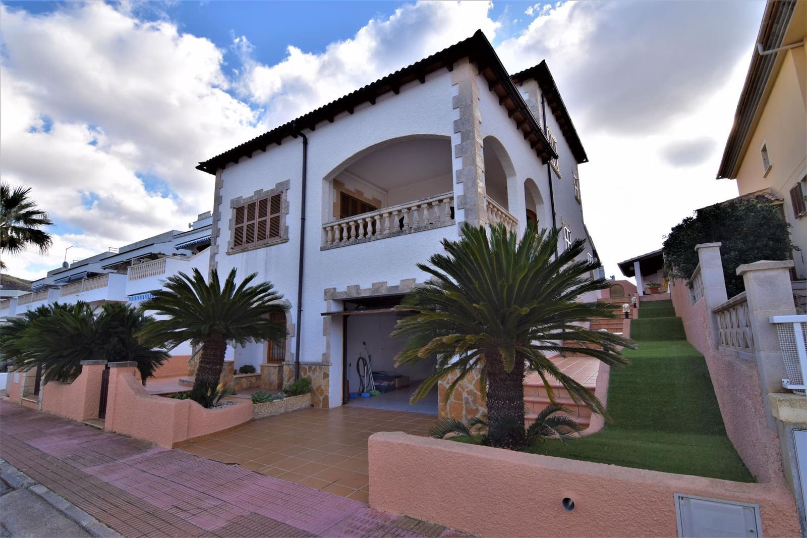 3 bedroom Villa for rent in Colonia de Sant Pere / Colonia de San Pedro with pool garage - € 2,800 (Ref: 6528754)