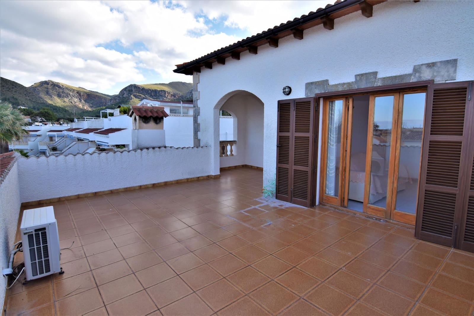 3 bedroom Villa for rent in Colonia de Sant Pere / Colonia de San Pedro with pool garage - € 2,800 (Ref: 6528754)