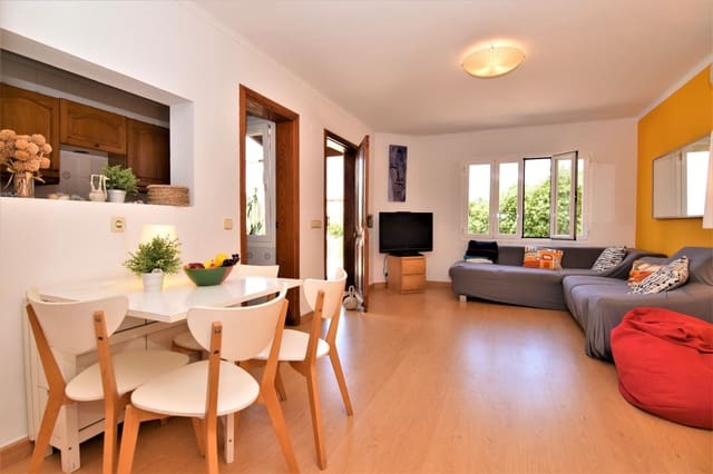 Villa/Maison Semi-Mitoyenne de 3 chambres à louer à Colonia de Sant Pere / Colonia de San Pedro, Artà avec garage - 1 600 € (Ref: 7683367)