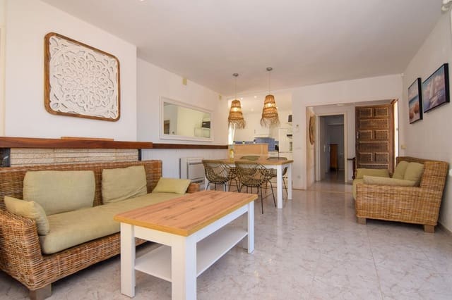 Villa/Maison de 3 chambres à louer à Colonia de Sant Pere / Colonia de San Pedro, Artà avec garage - 2 400 € (Ref: 8370558)
