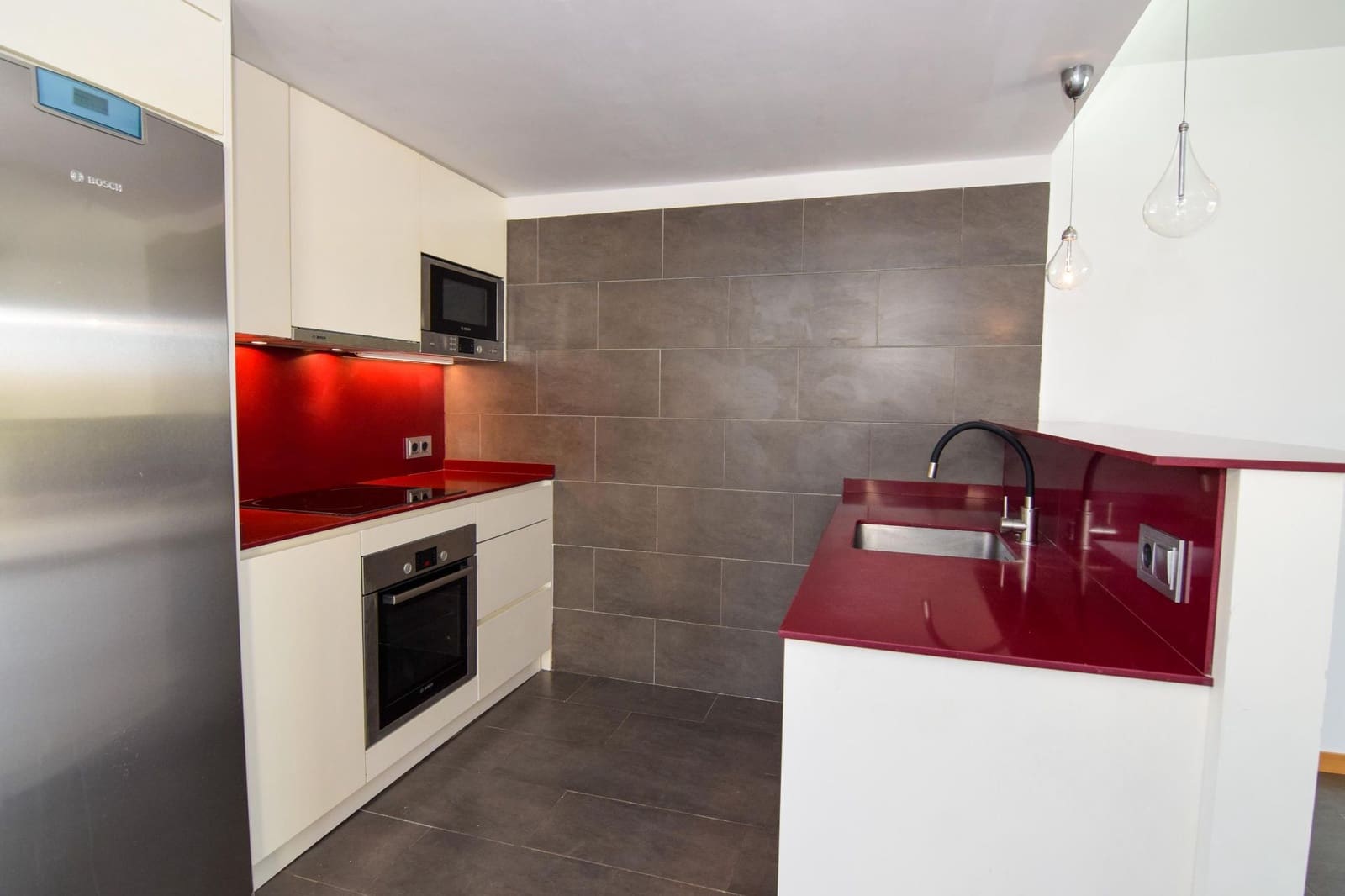 3 slaapkamer Halfvrijstaande villa te huur in Colonia de Sant Pere / Colonia de San Pedro met garage - € 1.800 (Ref: 8493374)