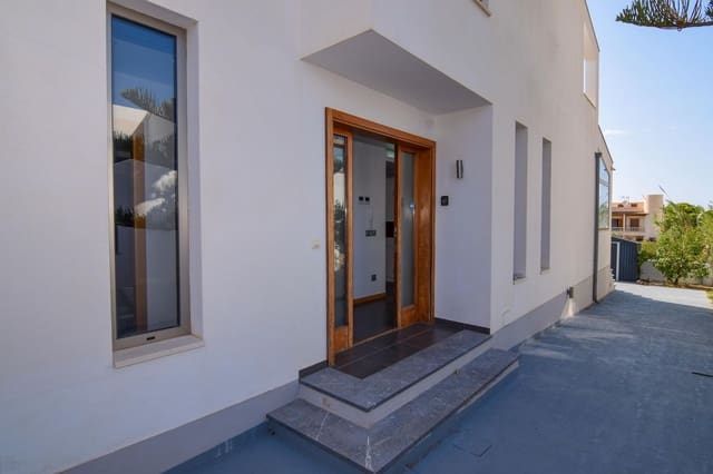 3 slaapkamer Halfvrijstaande villa te huur in Colonia de Sant Pere / Colonia de San Pedro, Artà met garage - € 1.800 (Ref: 8493374)