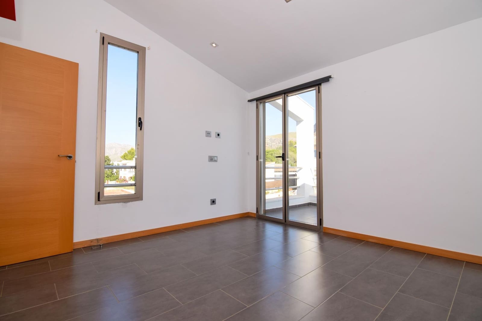 3 slaapkamer Halfvrijstaande villa te huur in Colonia de Sant Pere / Colonia de San Pedro met garage - € 1.800 (Ref: 8493374)