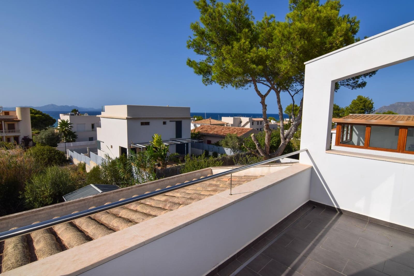 3 slaapkamer Halfvrijstaande villa te huur in Colonia de Sant Pere / Colonia de San Pedro met garage - € 1.800 (Ref: 8493374)
