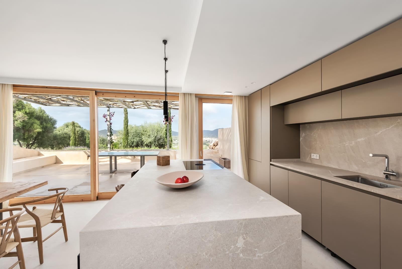 4 soveværelse Finca/Landehus til salg i Sant Llorenc des Cardassar med swimmingpool garage - € 2.690.000 (Ref: 8541860)