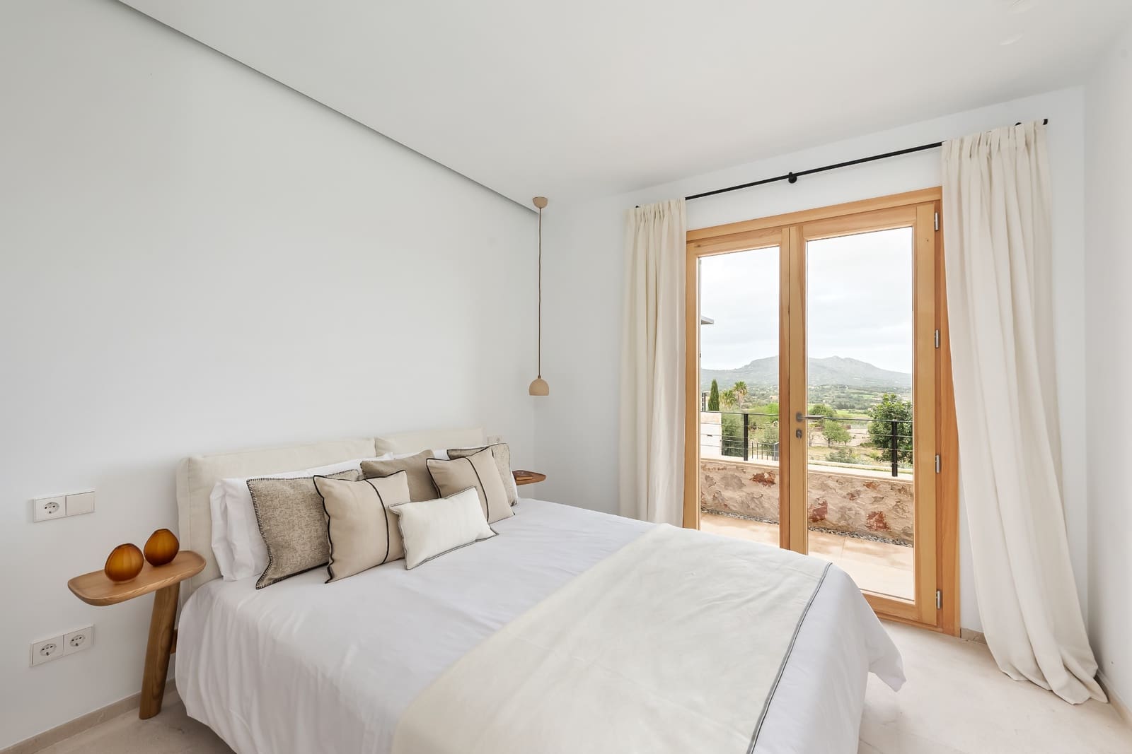 4 soveværelse Finca/Landehus til salg i Sant Llorenc des Cardassar med swimmingpool garage - € 2.690.000 (Ref: 8541860)