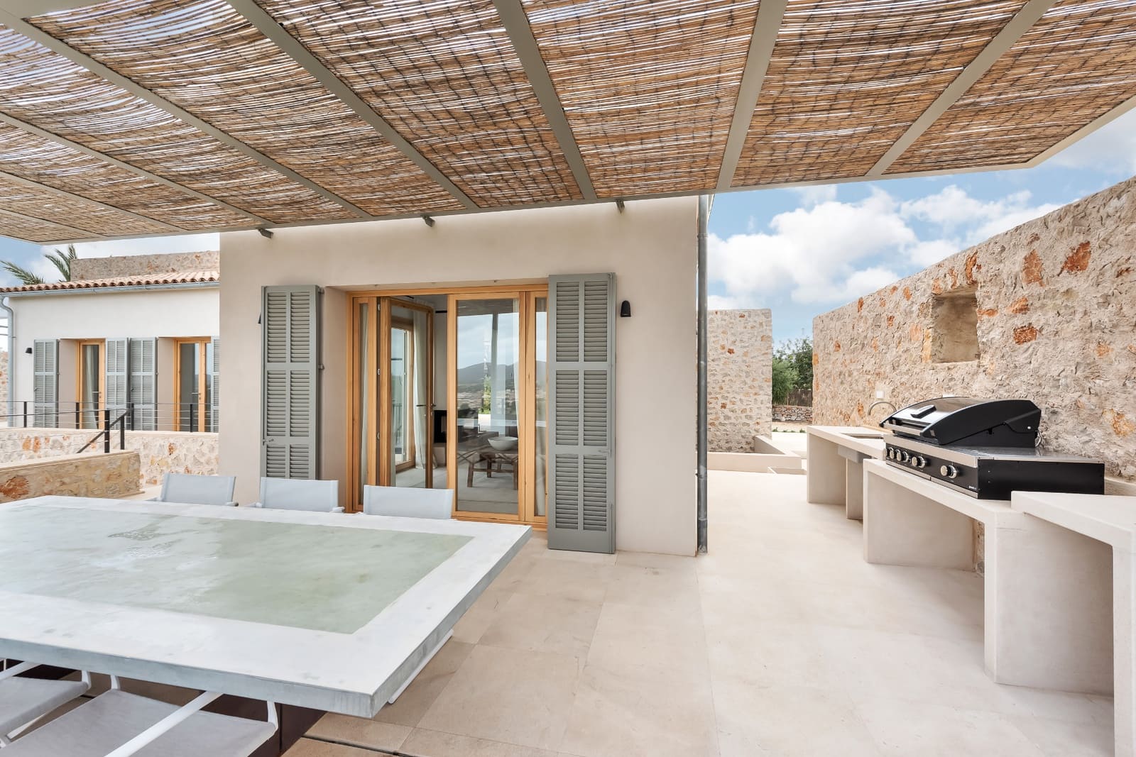 4 soveværelse Finca/Landehus til salg i Sant Llorenc des Cardassar med swimmingpool garage - € 2.690.000 (Ref: 8541860)