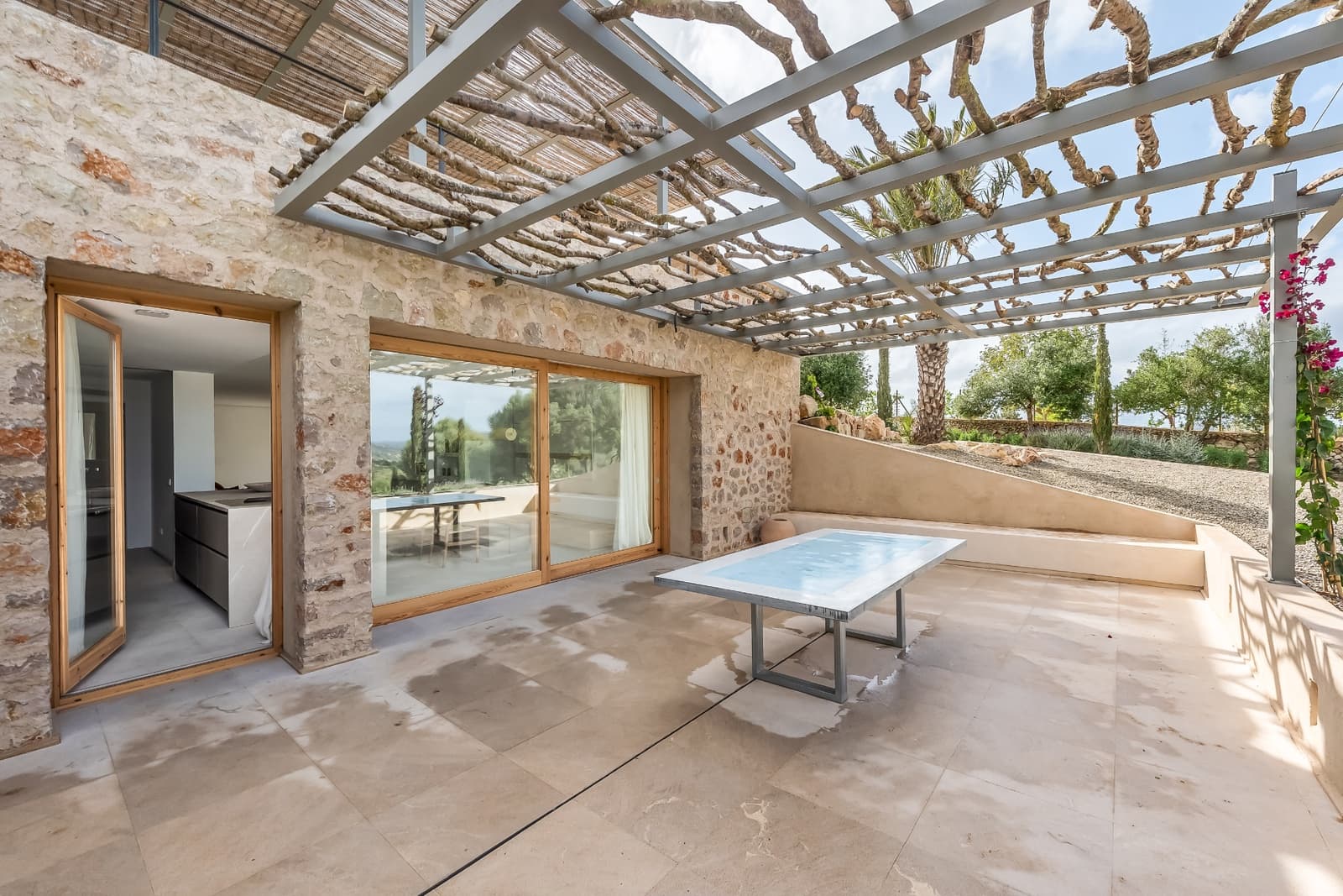 4 soveværelse Finca/Landehus til salg i Sant Llorenc des Cardassar med swimmingpool garage - € 2.690.000 (Ref: 8541860)