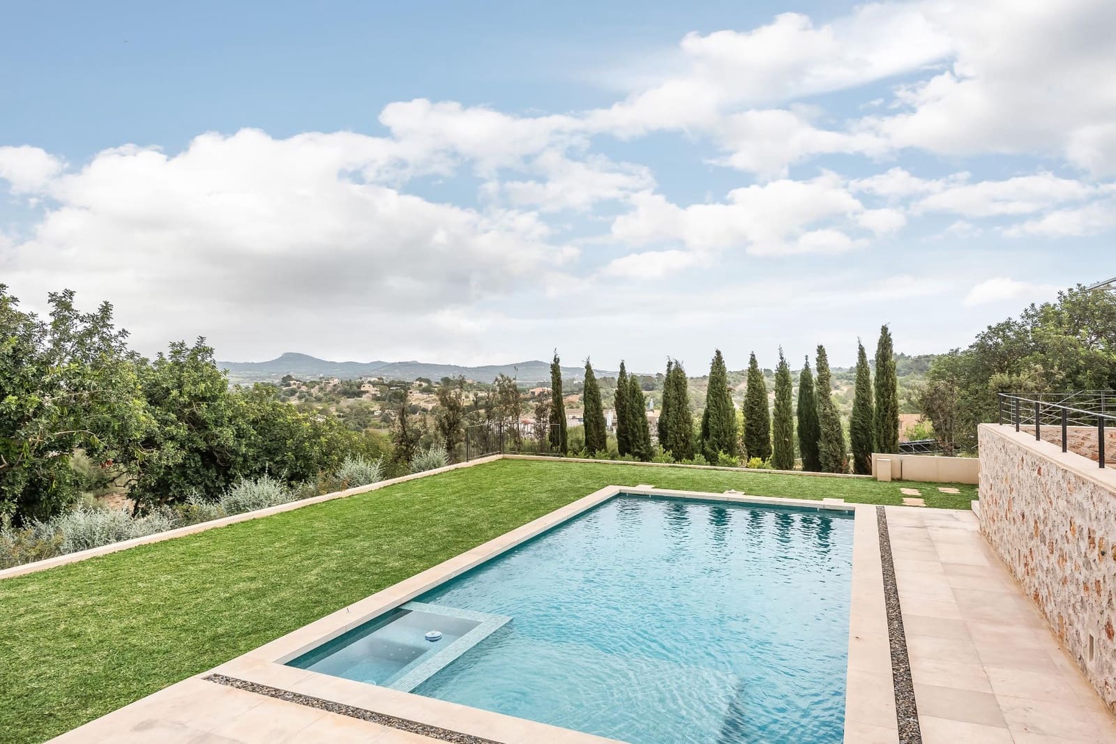 4 sypialnia Finka/Dom wiejski na sprzedaż w Sant Llorenc des Cardassar z basenem garażem - 2 690 000 € (Ref: 8541860)