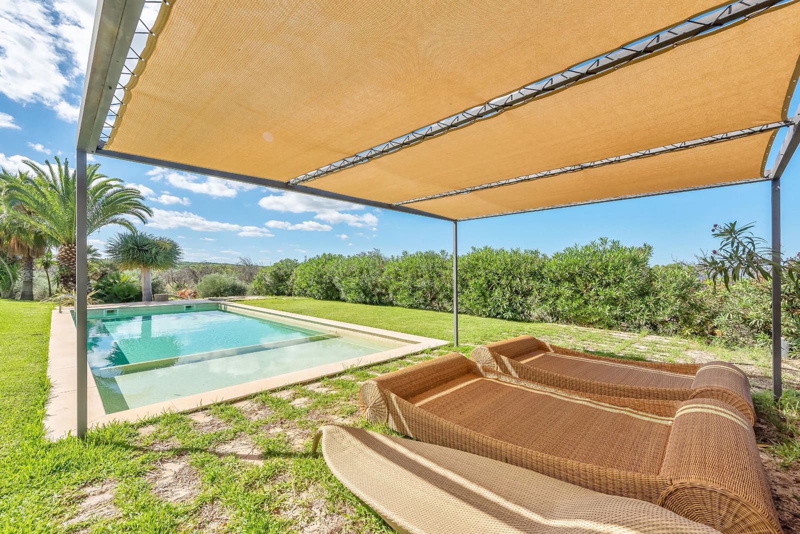 7 soverom Finca/Herregård til salgs i Colonia de Sant Pere / Colonia de San Pedro med svømmebasseng garasje - € 3 800 000 (Ref: 8564565)