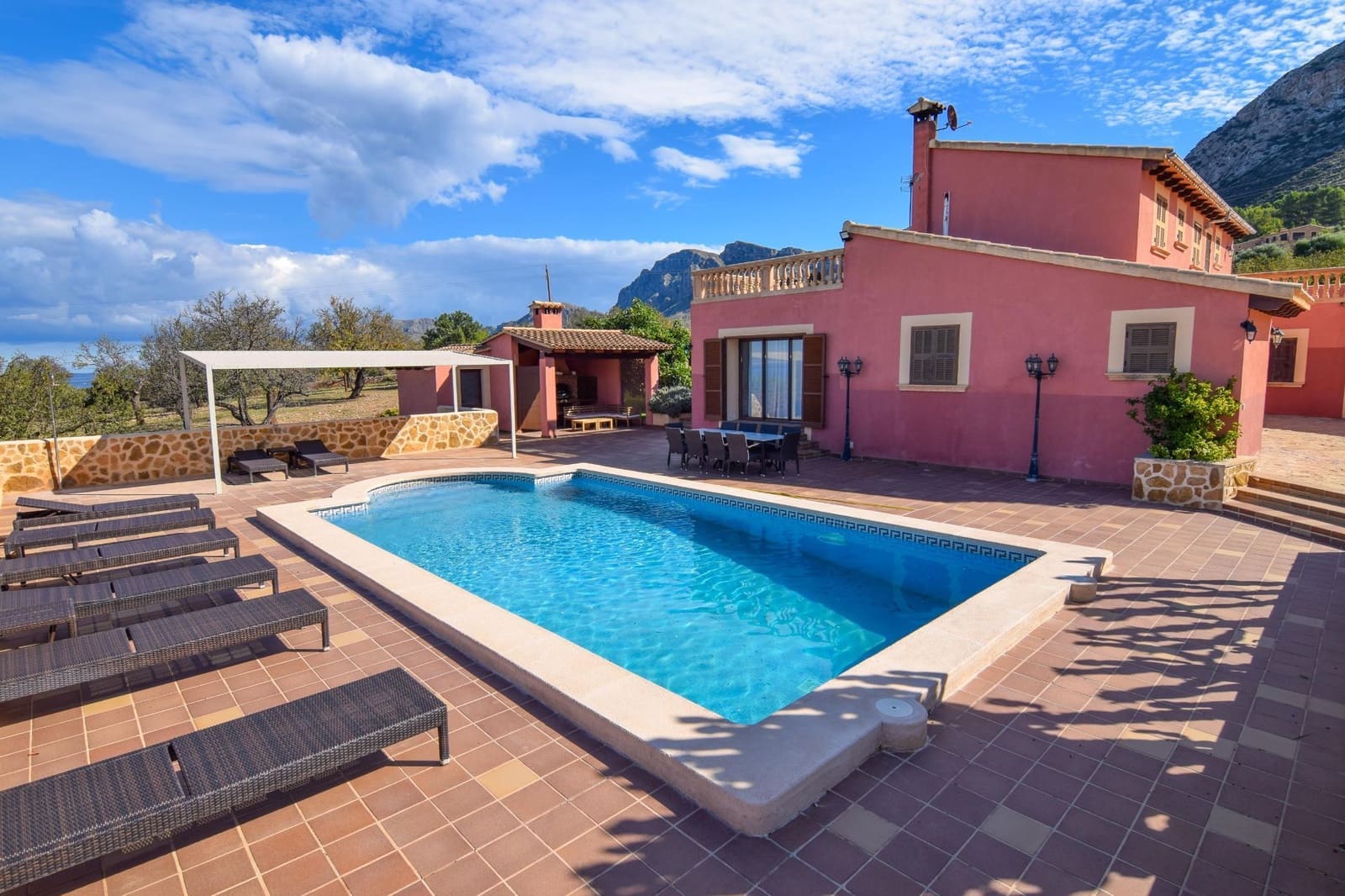 5 soverom Finca/Herregård til leie i Colonia de Sant Pere / Colonia de San Pedro med svømmebasseng garasje - € 4 500 (Ref: 8604574)