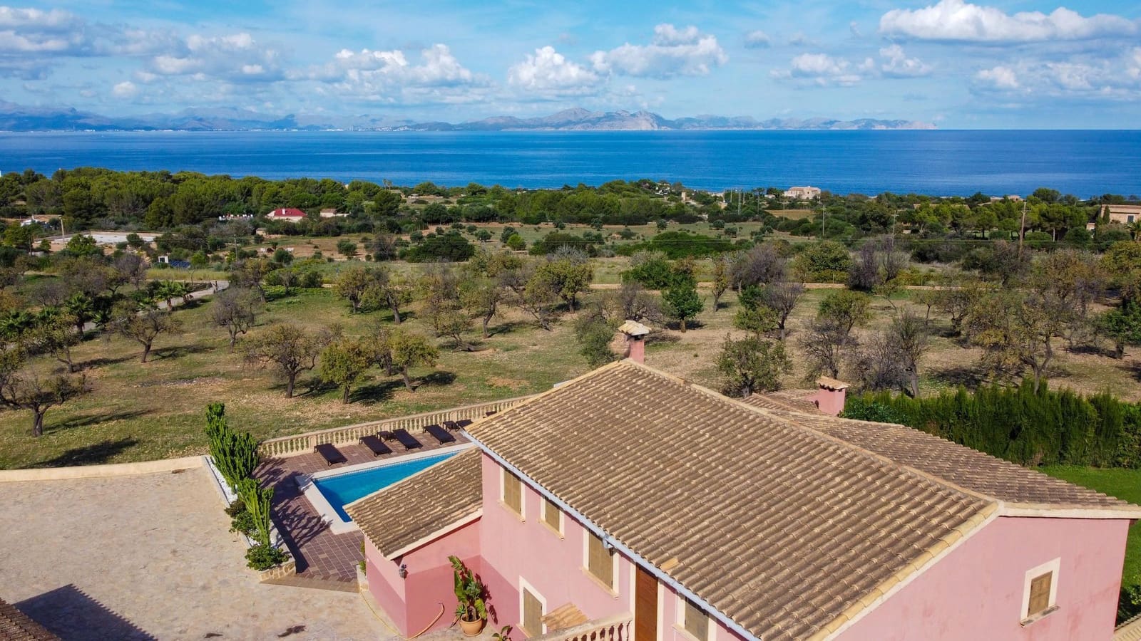 5 soverom Finca/Herregård til leie i Colonia de Sant Pere / Colonia de San Pedro med svømmebasseng garasje - € 4 500 (Ref: 8604574)