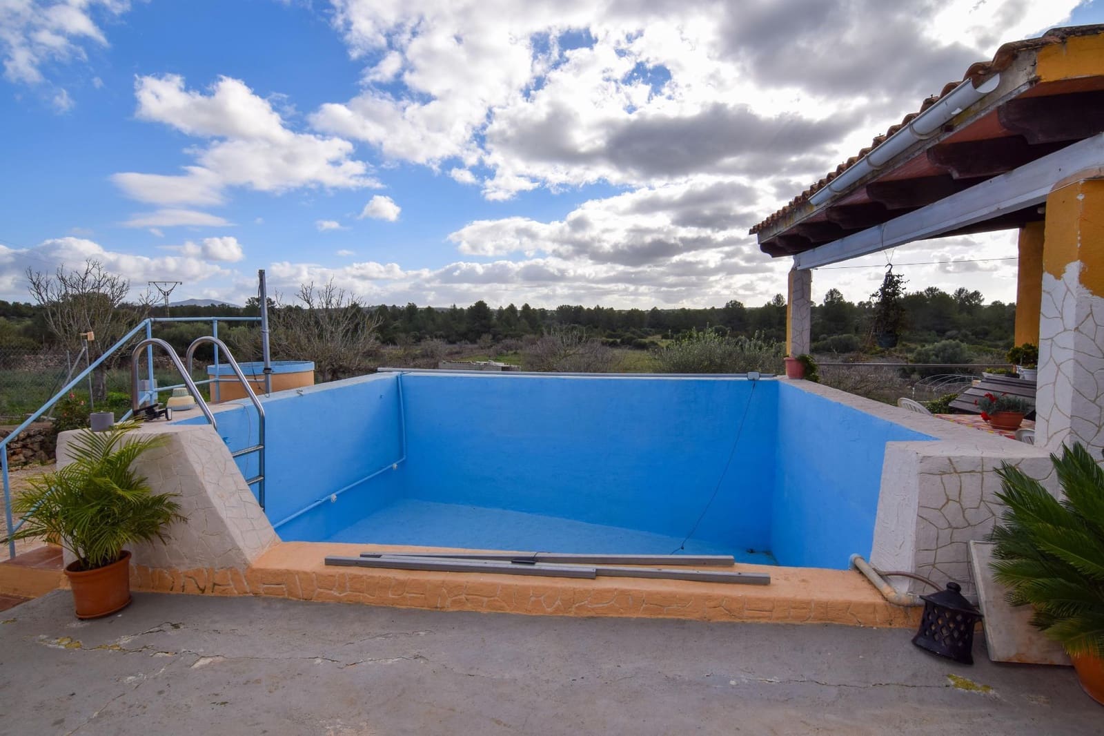 2 chambre Finca/Maison de Campagne à vendre à Santa Margalida avec piscine garage - 360 000 € (Ref: 8763393)