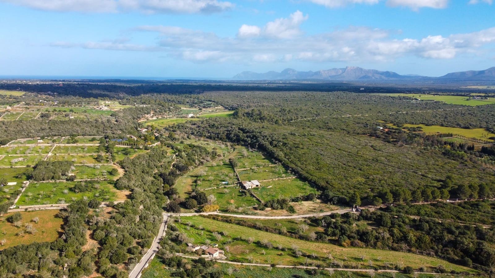 2 chambre Finca/Maison de Campagne à vendre à Santa Margalida avec piscine garage - 360 000 € (Ref: 8763393)