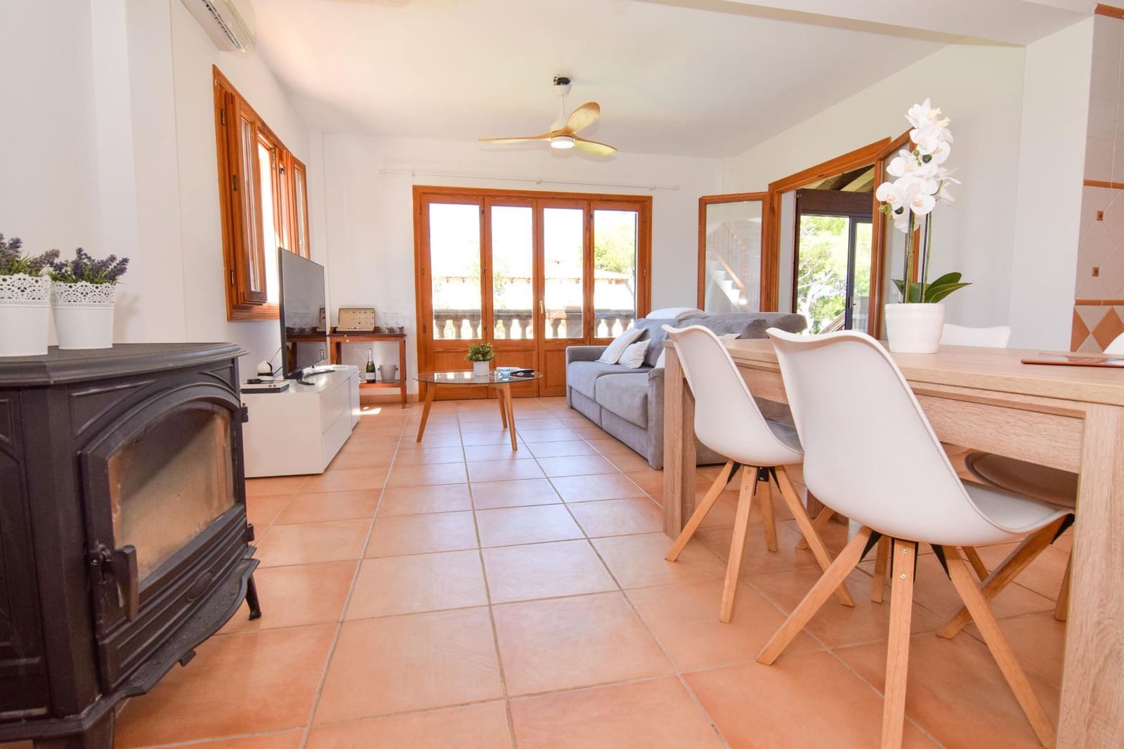 3 soverom Villa til leie i Colonia de Sant Pere / Colonia de San Pedro med svømmebasseng garasje - € 2 750 (Ref: 9308208)