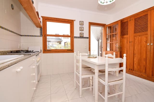 3 soveværelse Lejlighed til leje i Colonia de Sant Pere / Colonia de San Pedro, Artà - € 1.800 (Ref: 9387119)