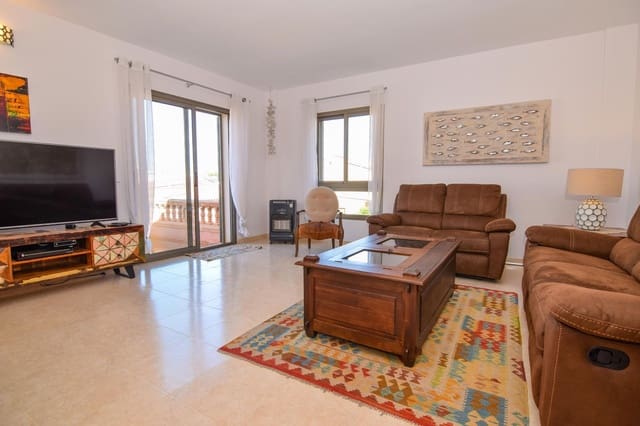 2 soveværelse Lejlighed til leje i Colonia de Sant Pere / Colonia de San Pedro, Artà med garage - € 1.500 (Ref: 9400350)