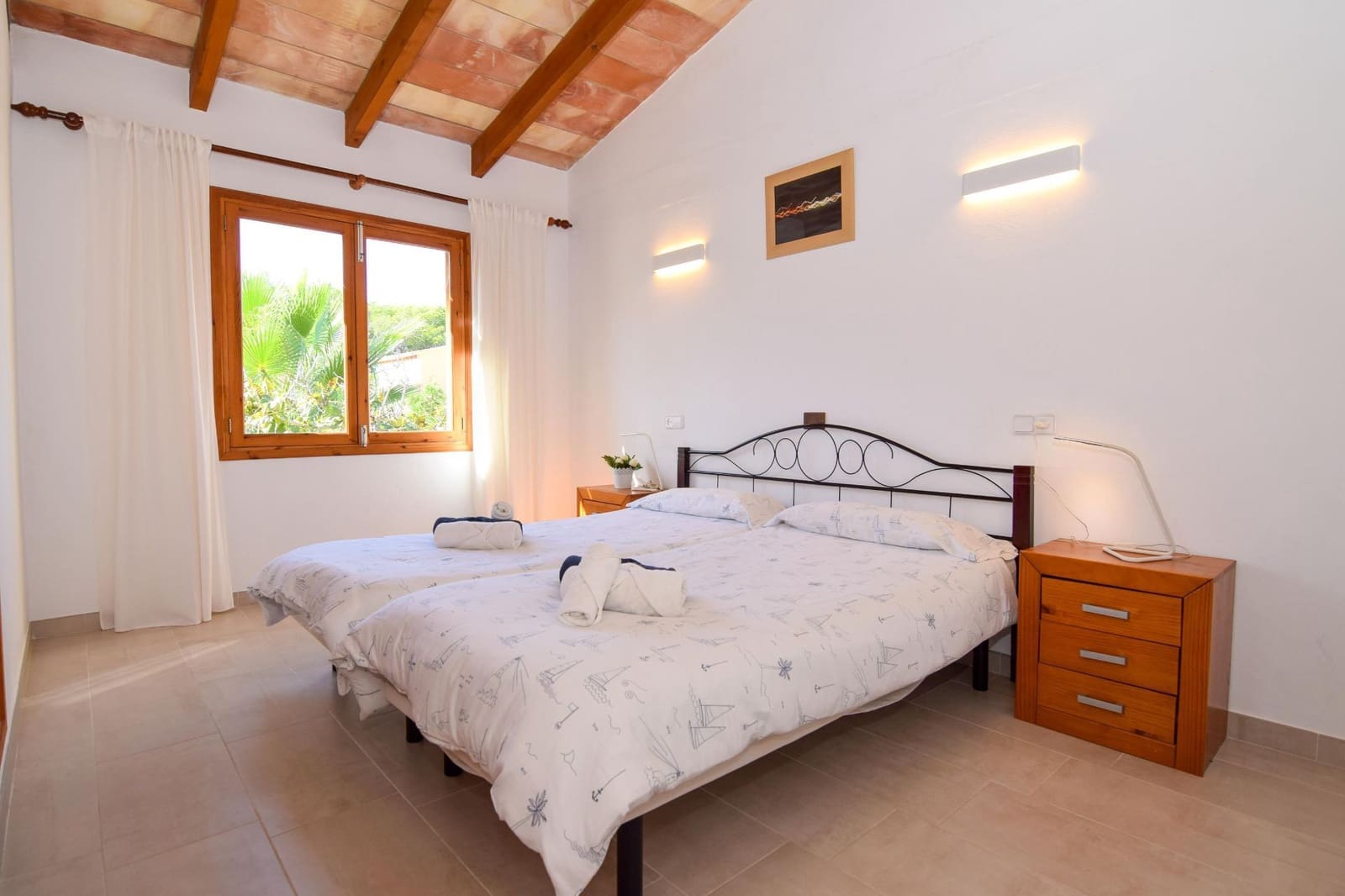 4 soveværelse Villa til leje i Colonia de Sant Pere / Colonia de San Pedro med swimmingpool - € 2.300 (Ref: 9413573)