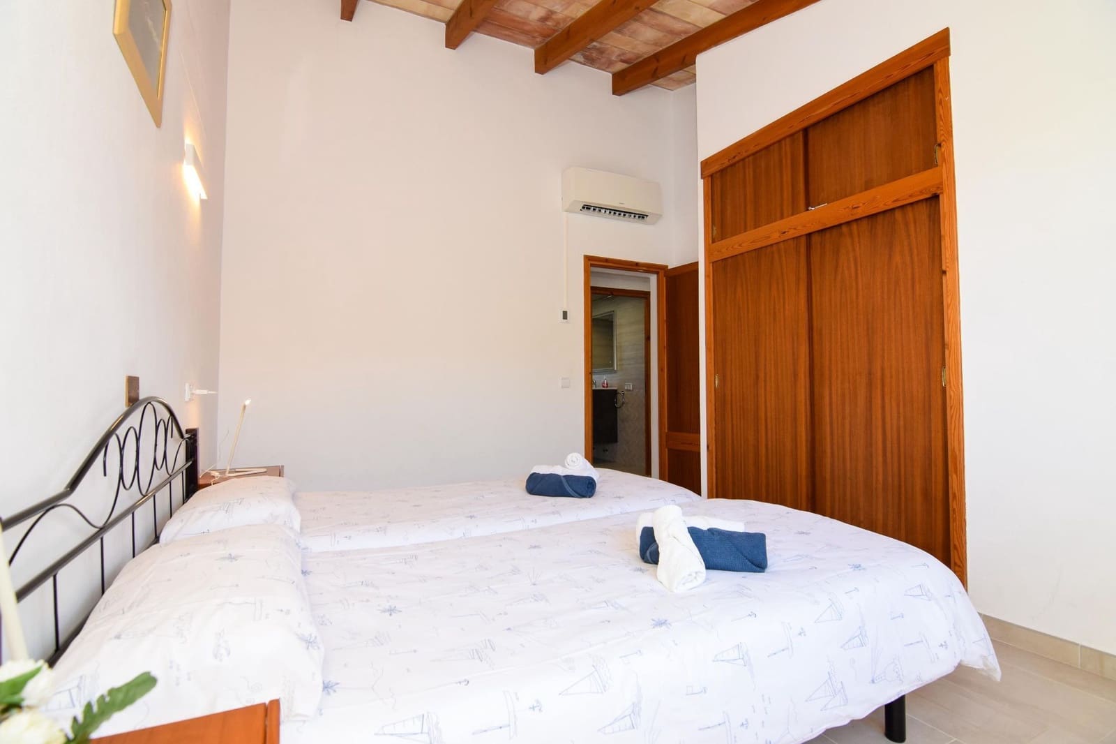 4 soveværelse Villa til leje i Colonia de Sant Pere / Colonia de San Pedro med swimmingpool - € 2.300 (Ref: 9413573)