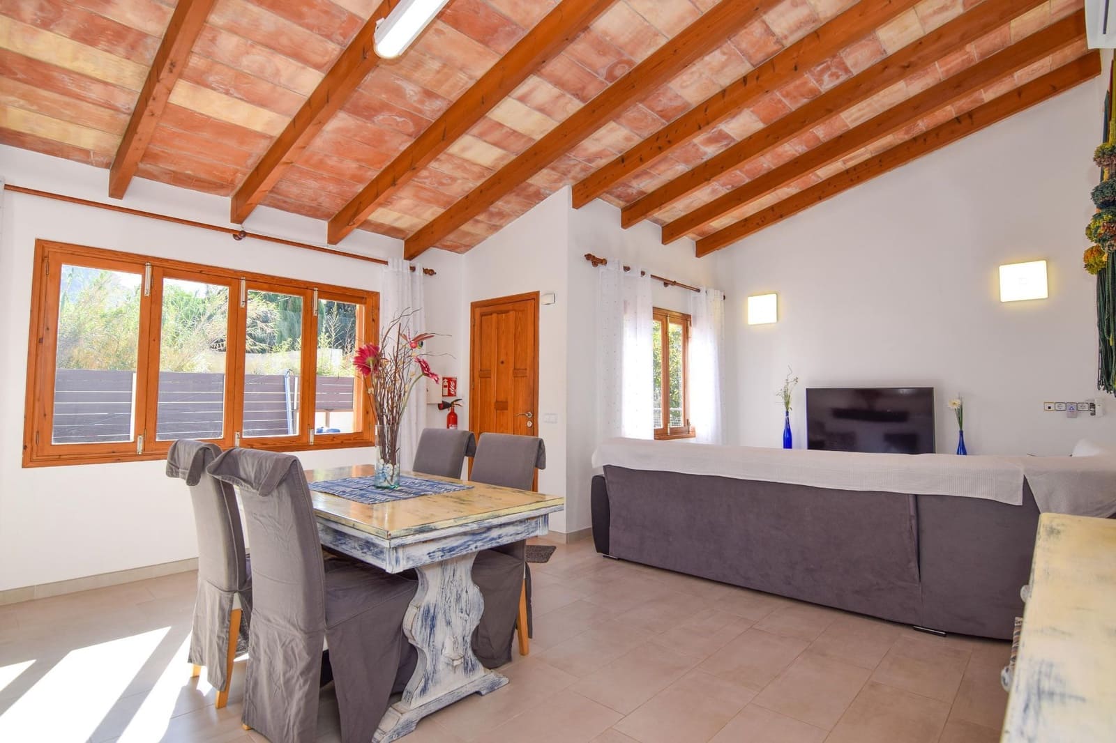 4 soveværelse Villa til leje i Colonia de Sant Pere / Colonia de San Pedro med swimmingpool - € 2.300 (Ref: 9413573)