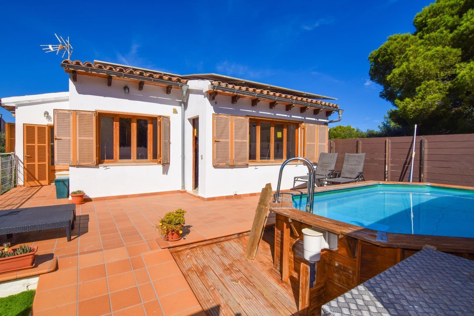 4 soveværelse Villa til leje i Colonia de Sant Pere / Colonia de San Pedro med swimmingpool - € 2.300 (Ref: 9413573)