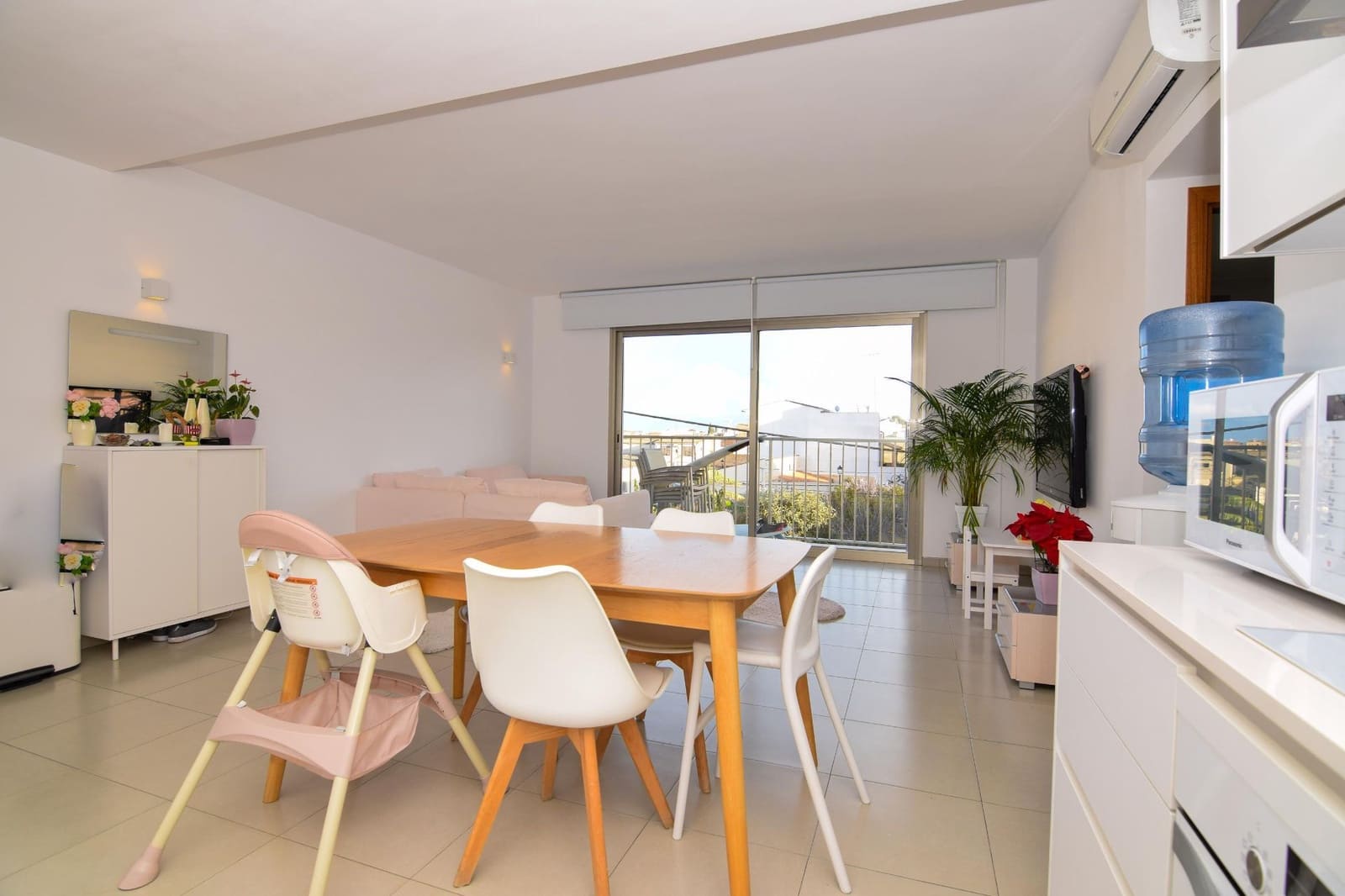 2 bedroom Flat for sale in Arta with garage - € 340,000 (Ref: 9421824)