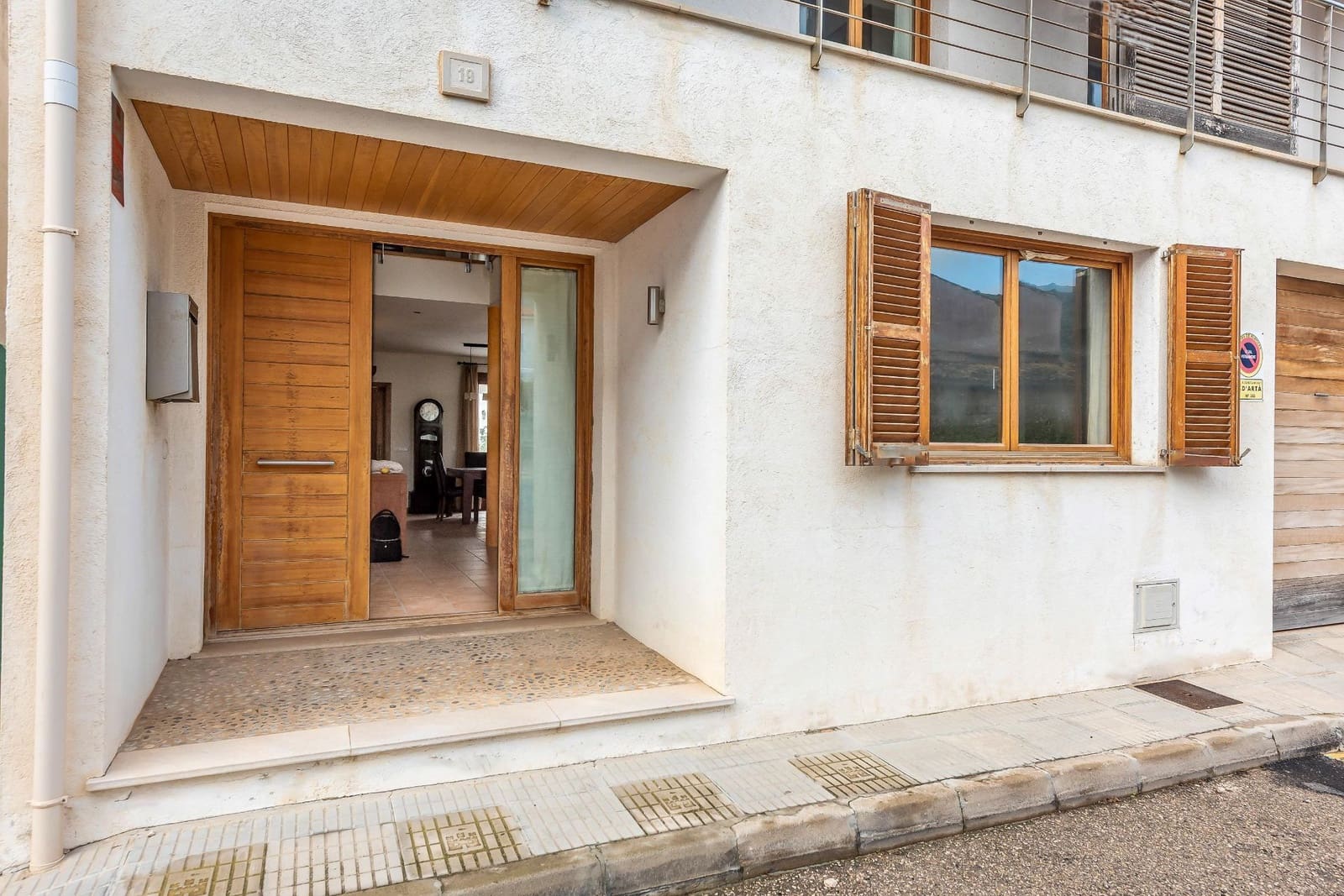 4 chambre Villa/Maison Semi-Mitoyenne à vendre à Colonia de Sant Pere / Colonia de San Pedro avec garage - 895 000 € (Ref: 9473758)