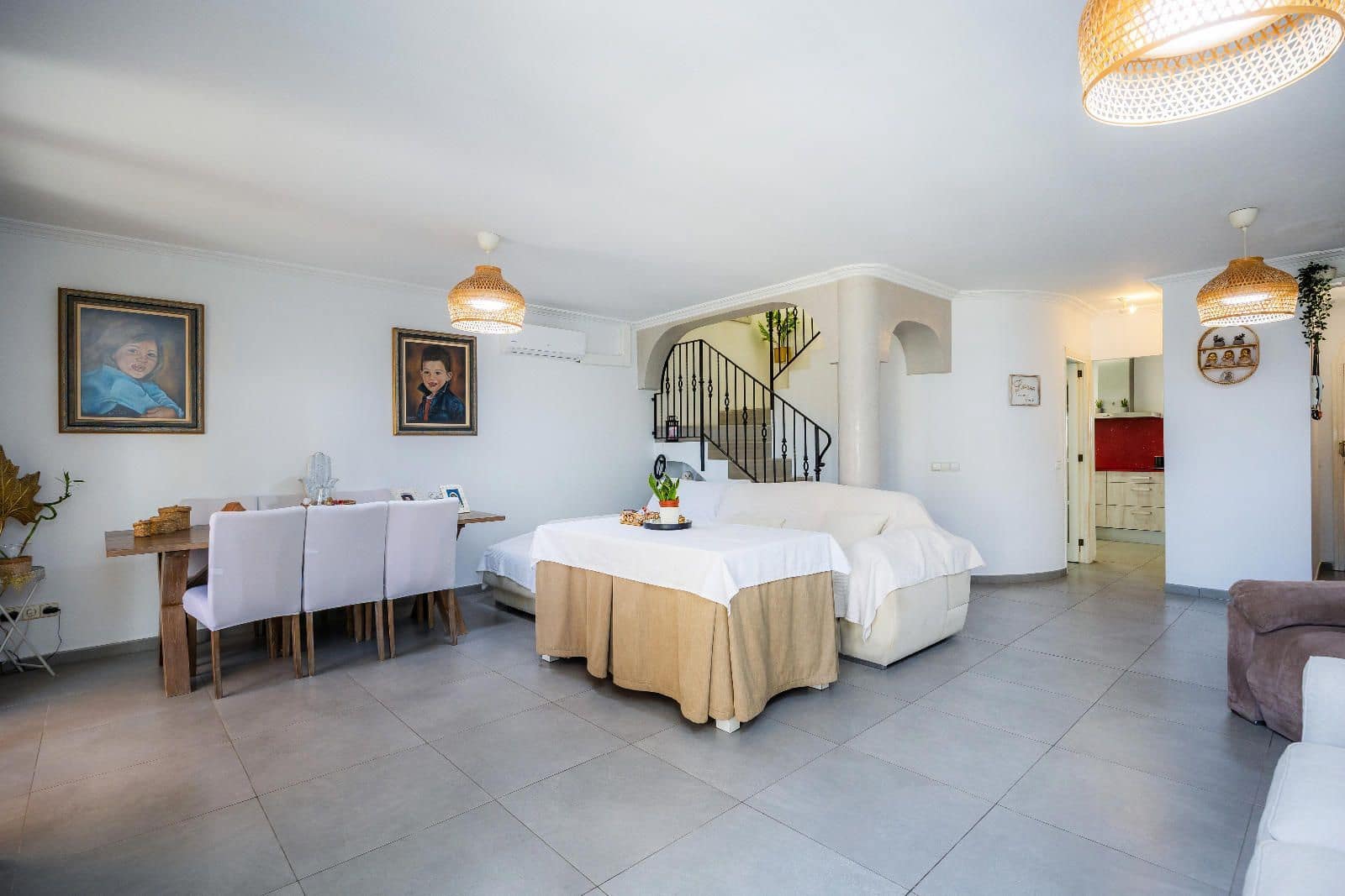 3 soverom Kjedet enebolig til salgs i Cala Ratjada med svømmebasseng - € 690 000 (Ref: 9480918)