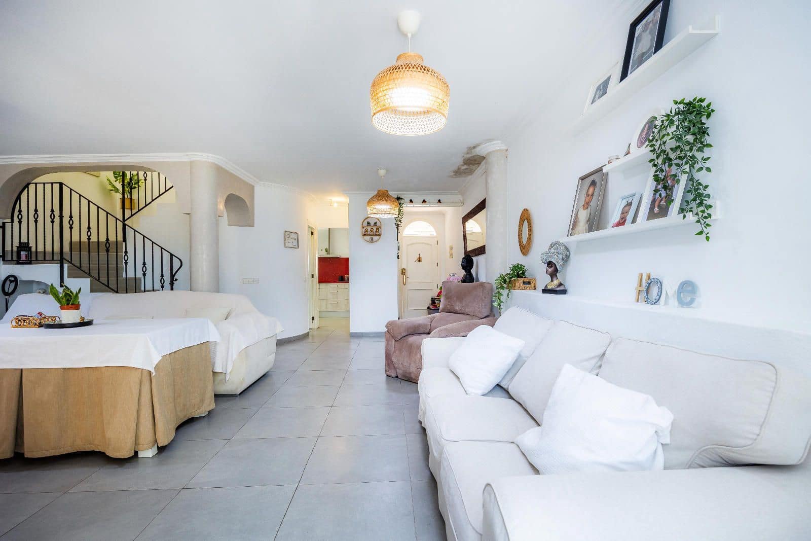 3 soverom Kjedet enebolig til salgs i Cala Ratjada med svømmebasseng - € 690 000 (Ref: 9480918)