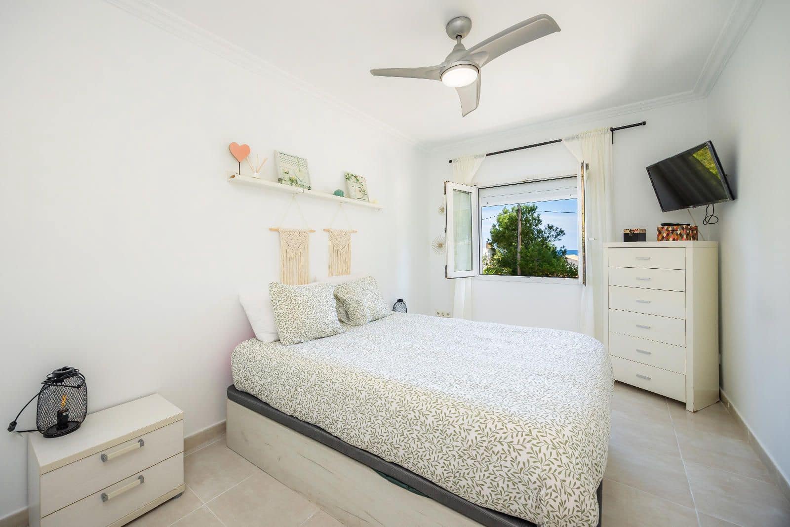 3 soverom Kjedet enebolig til salgs i Cala Ratjada med svømmebasseng - € 690 000 (Ref: 9480918)