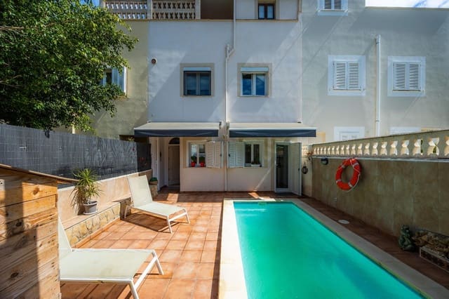 3 soverom Kjedet enebolig til salgs i Cala Ratjada, Capdepera med svømmebasseng - € 690 000 (Ref: 9480918)