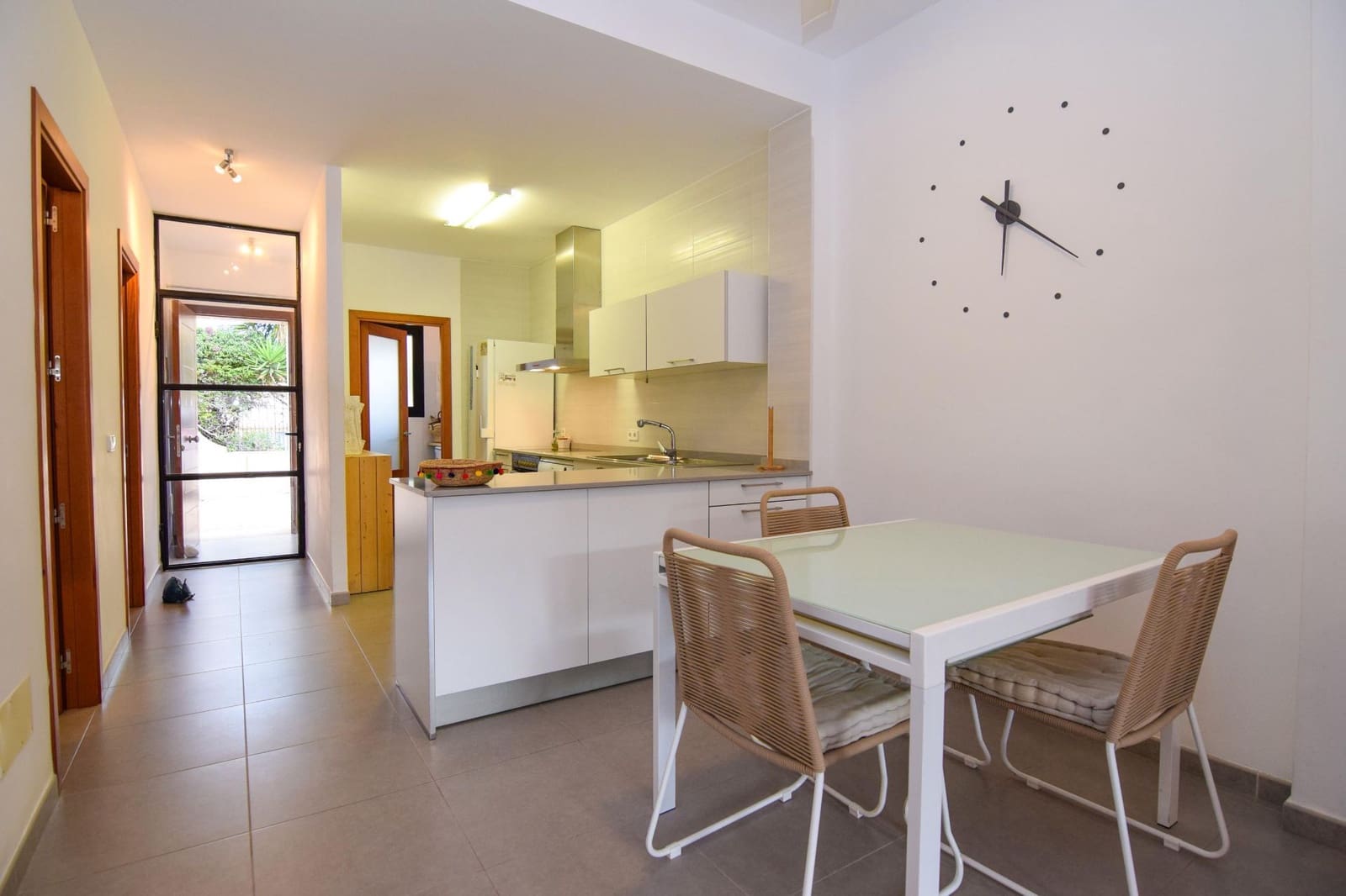 Casa de 2 habitaciones en Colonia de Sant Pere / Colonia de San Pedro en alquiler - 1.300 € (Ref: 9485134)