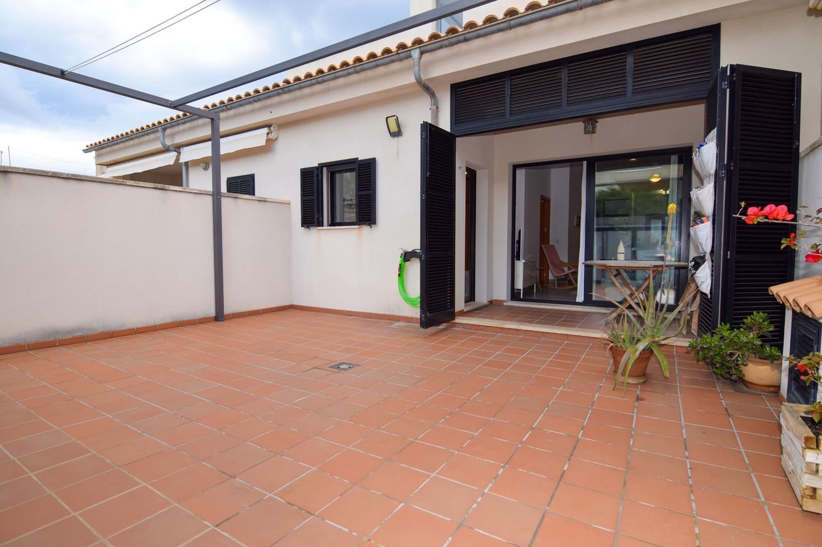 Casa de 2 habitaciones en Colonia de Sant Pere / Colonia de San Pedro en alquiler - 1.300 € (Ref: 9485134)