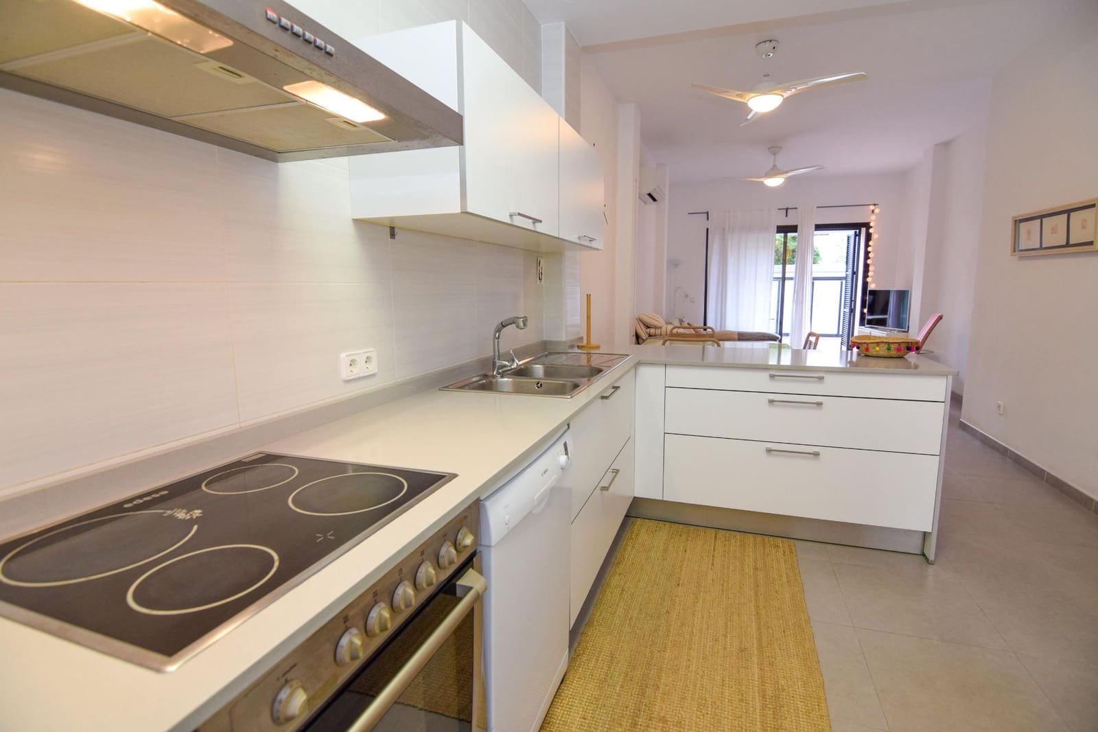 Casa de 2 habitaciones en Colonia de Sant Pere / Colonia de San Pedro en alquiler - 1.300 € (Ref: 9485134)