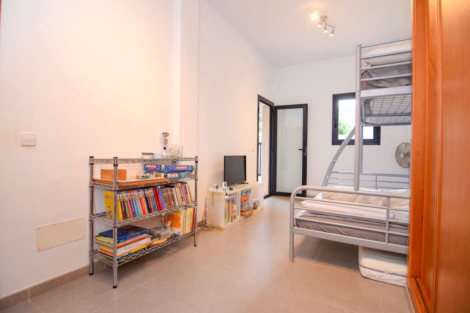 Casa de 2 habitaciones en Colonia de Sant Pere / Colonia de San Pedro en alquiler - 1.300 € (Ref: 9485134)