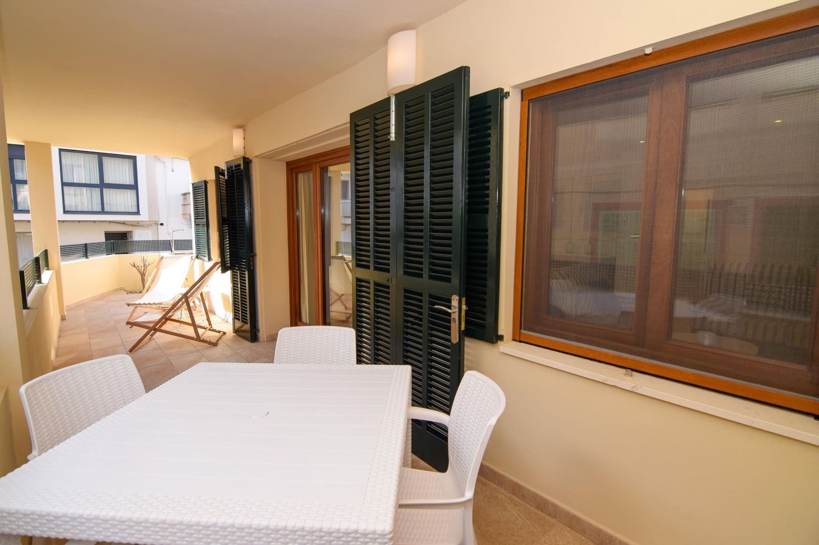 2 slaapkamer Appartement te huur in Cala Ratjada met garage - € 1.400 (Ref: 9488165)