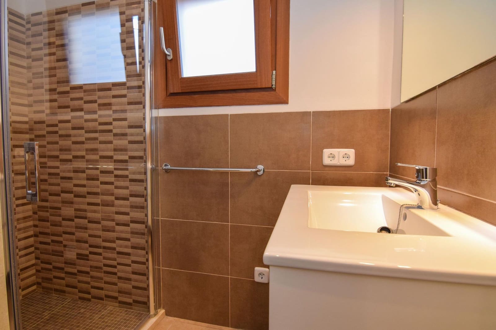 2 slaapkamer Appartement te huur in Cala Ratjada met garage - € 1.400 (Ref: 9488165)